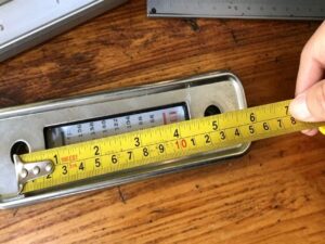 Liquid-level Gauge And Meter For Lifeboat Davit