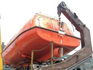 105KN Hydraulic Luffing Arm Type davit