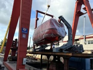 40KN Gravity Luffing Arm Type Davit
